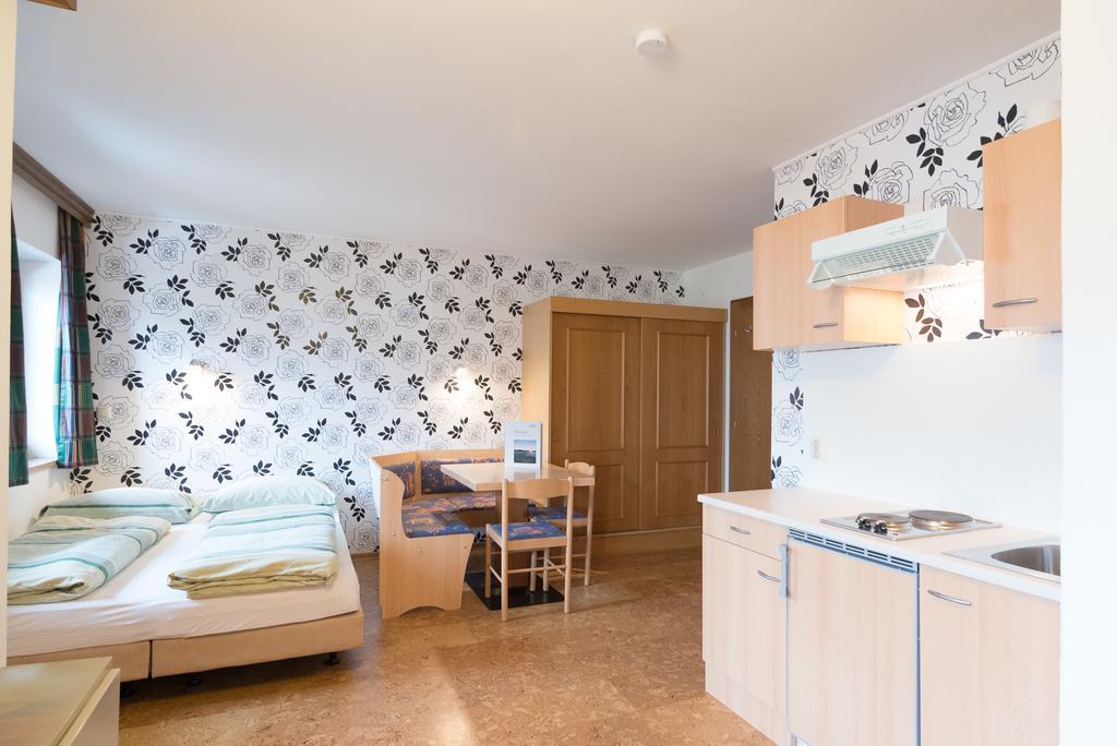 Haus Brandeck Hotel Утендорф Стая снимка